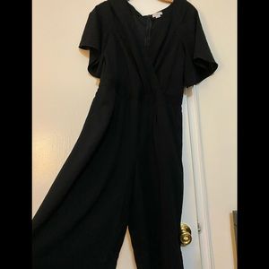 Black short sleeve petite jumpsuit